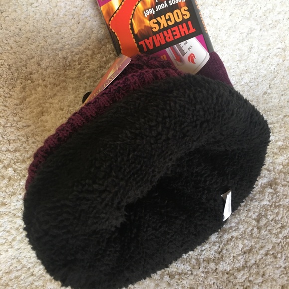 POLAR EXTREME Women’s Thermal Woven Hat & Socks - Picture 7 of 7